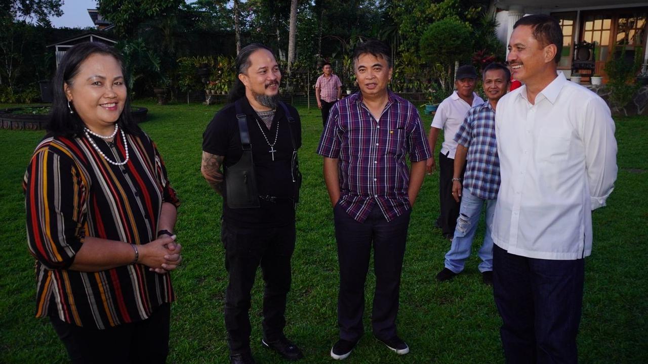 Mantan Ketua Demokrat Sulut Alihkan Dukungan ke Cawagub Alfred Denny Tuejeh