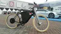 Jika dilihat secara sepintas, sepeda listrik bernama PitX ini mirip dengan Italjet Angel. (Arief/Liputan6.com)