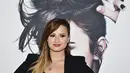 Demi Lovato menginginkan Ed Sheeran tampil pada upacara pernikahannya. Ed Sheeran tak tampil sendiri, ia sepertinya akan tampil bersama beberapa nama artis ternama dunia. (Bintang/EPA)
