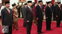 Para penerima tanda kehormatan saat berada di Istana Negara, Jakarta, Senin (15/8). Dalam rangka memperingati HUT RI ke-71, Presiden menganugerahkan Tanda Kehormatan RI kepada sejumlah tokoh di Tanah Air. (Liputan6.com/Faizal Fanani)
