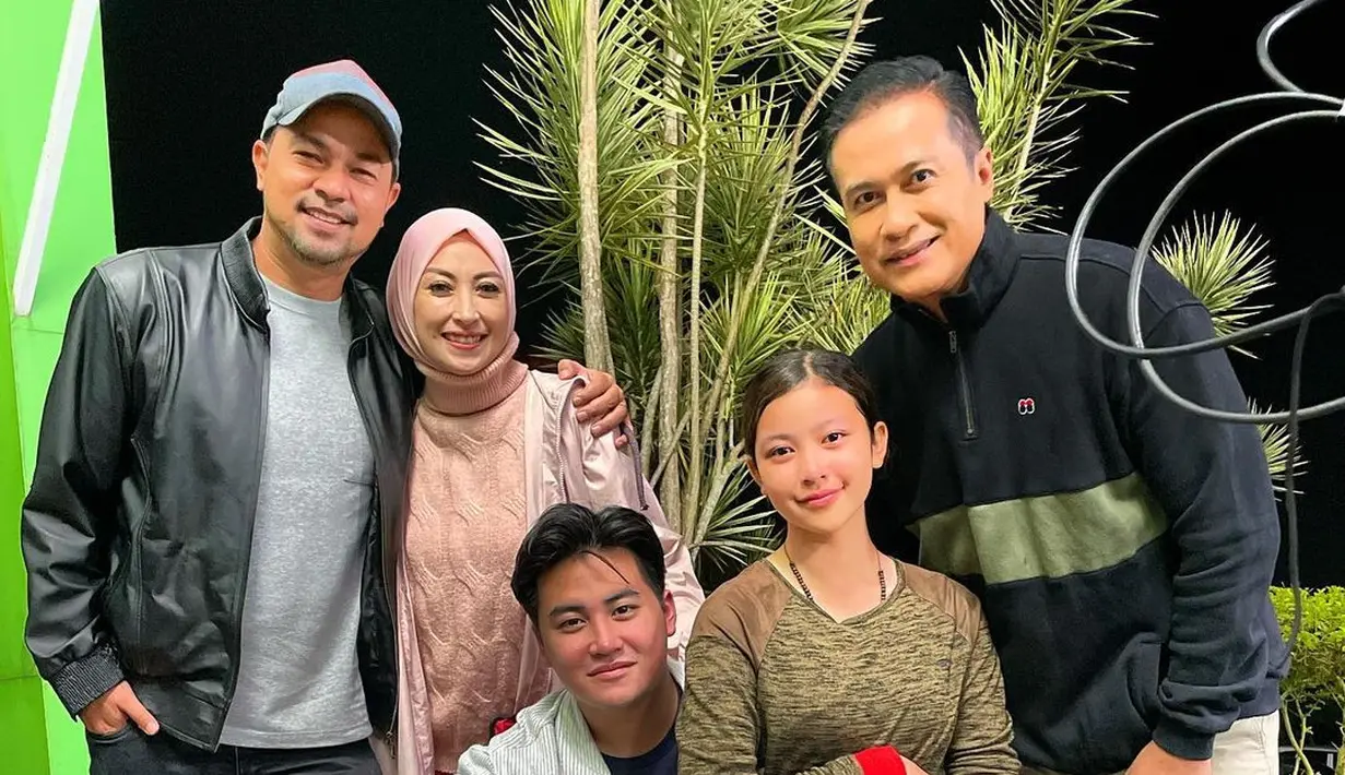 <p>Annisa Trihapsari dan Adjie Pangestu (Instagram/hapsarianissa29)</p>