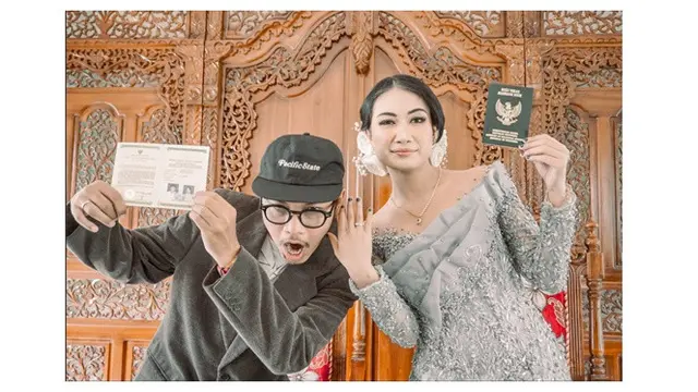6 Potret Pasangan Viral Nikah Gratis di KUA, Ungkap Alasan Gelar Pernikahan Sederhana