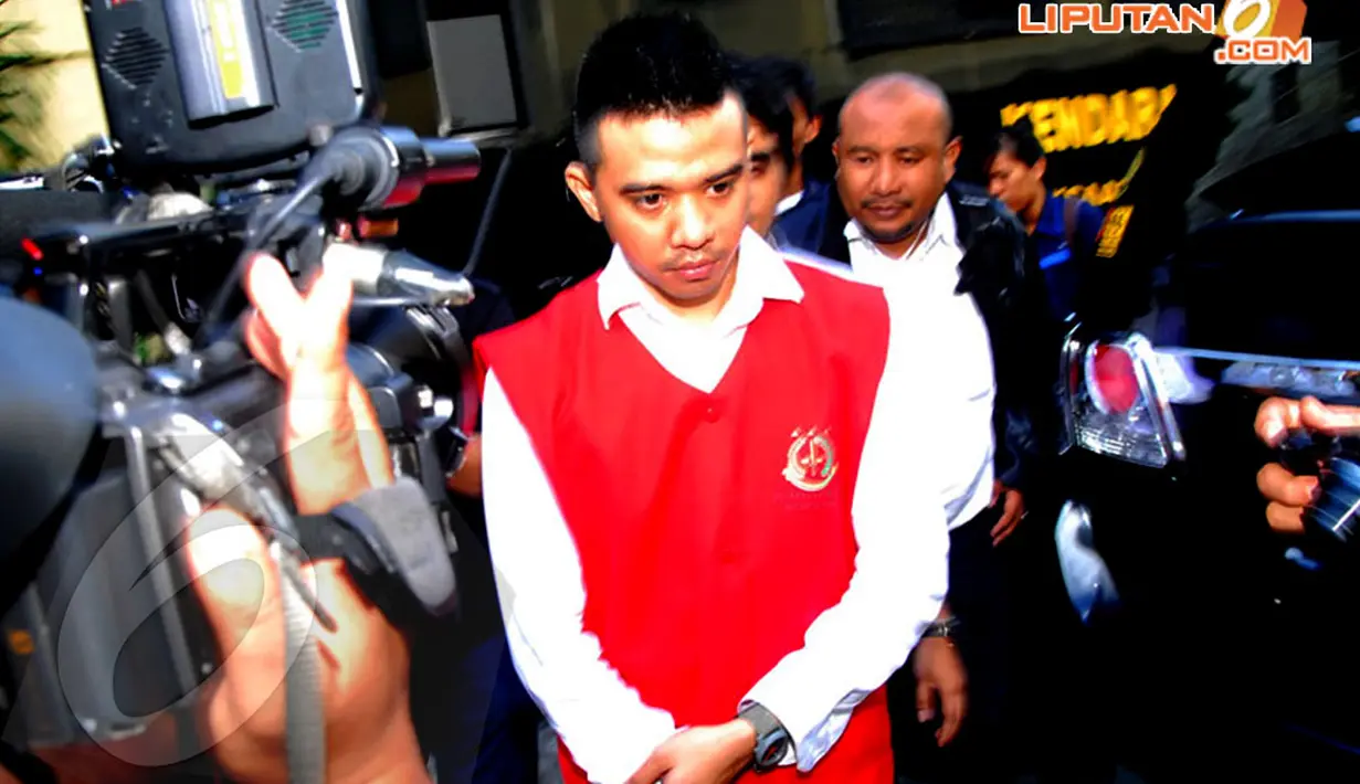 Selasa (15/4/2014), sejatinya menjadi hari penentuan untuk nasib hukum gitaris band Geisha, Roby Satria. Sayang, lagi-lagi sidang harus ditunda hingga pekan depan. (Liputan6.com/Miftahul Hayat).