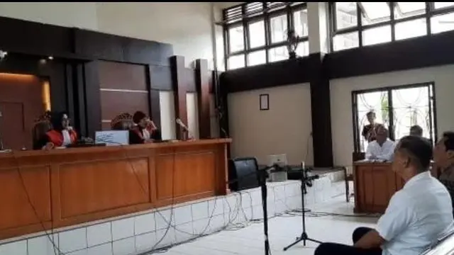 Sidang Digelar Secara Online, Bupati Muara Enim Nonaktif Bantah Surat Dakwaan