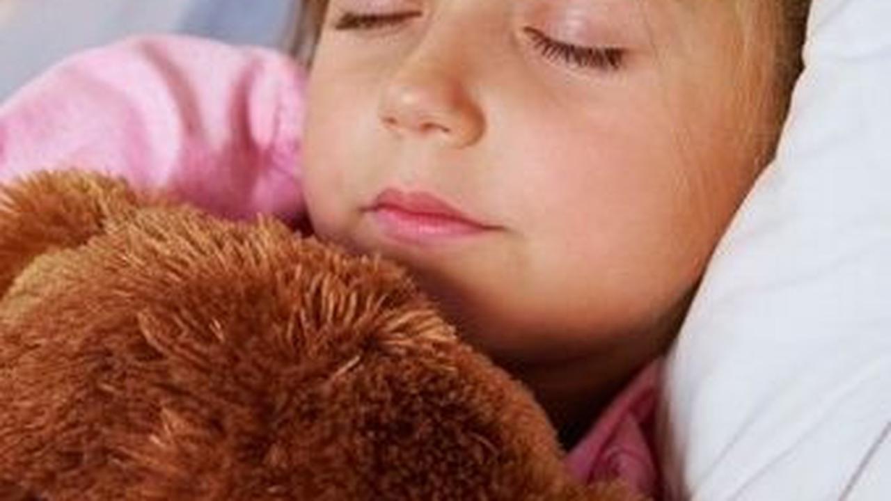 Cara Membiasakan Anak Tidur Siang