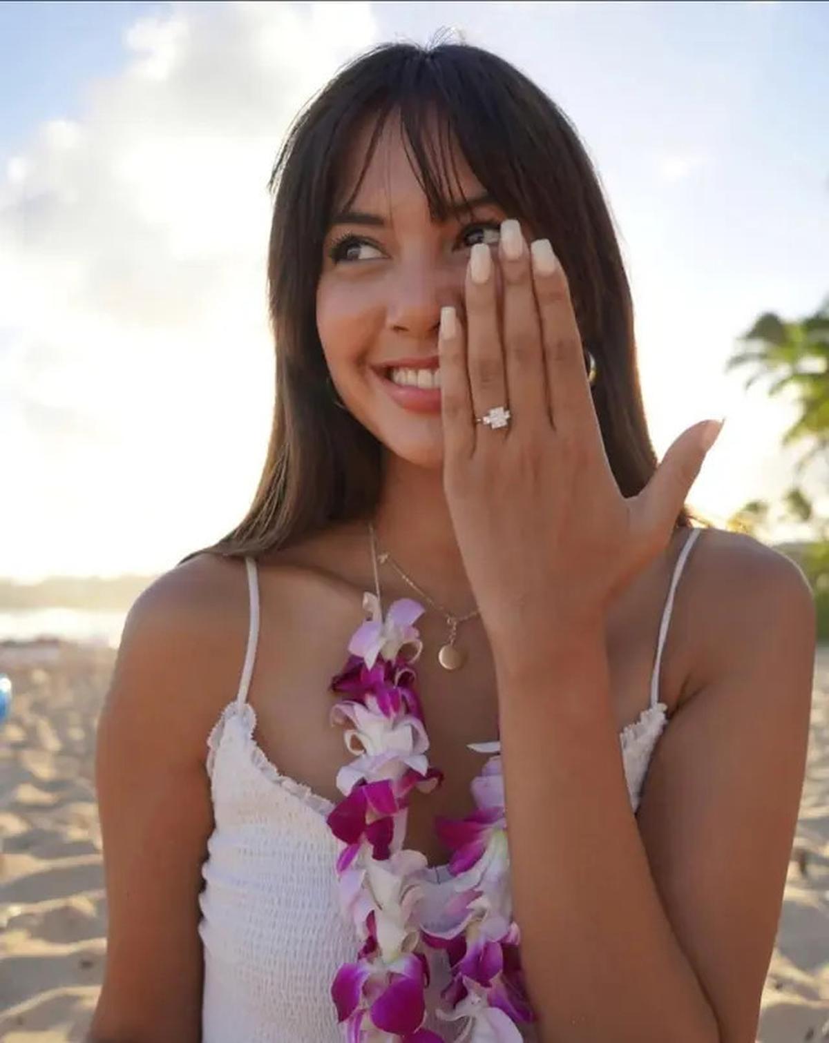 Gaya Simpel Aurelie Moeremans Menikah dengan Tyler Bigenho di Amerika Serikat