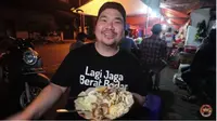 Ada Nasi Goreng Sampah di Malang, Seperti Apa Rasanya?. foto: Youtube 'Nex Carlos'