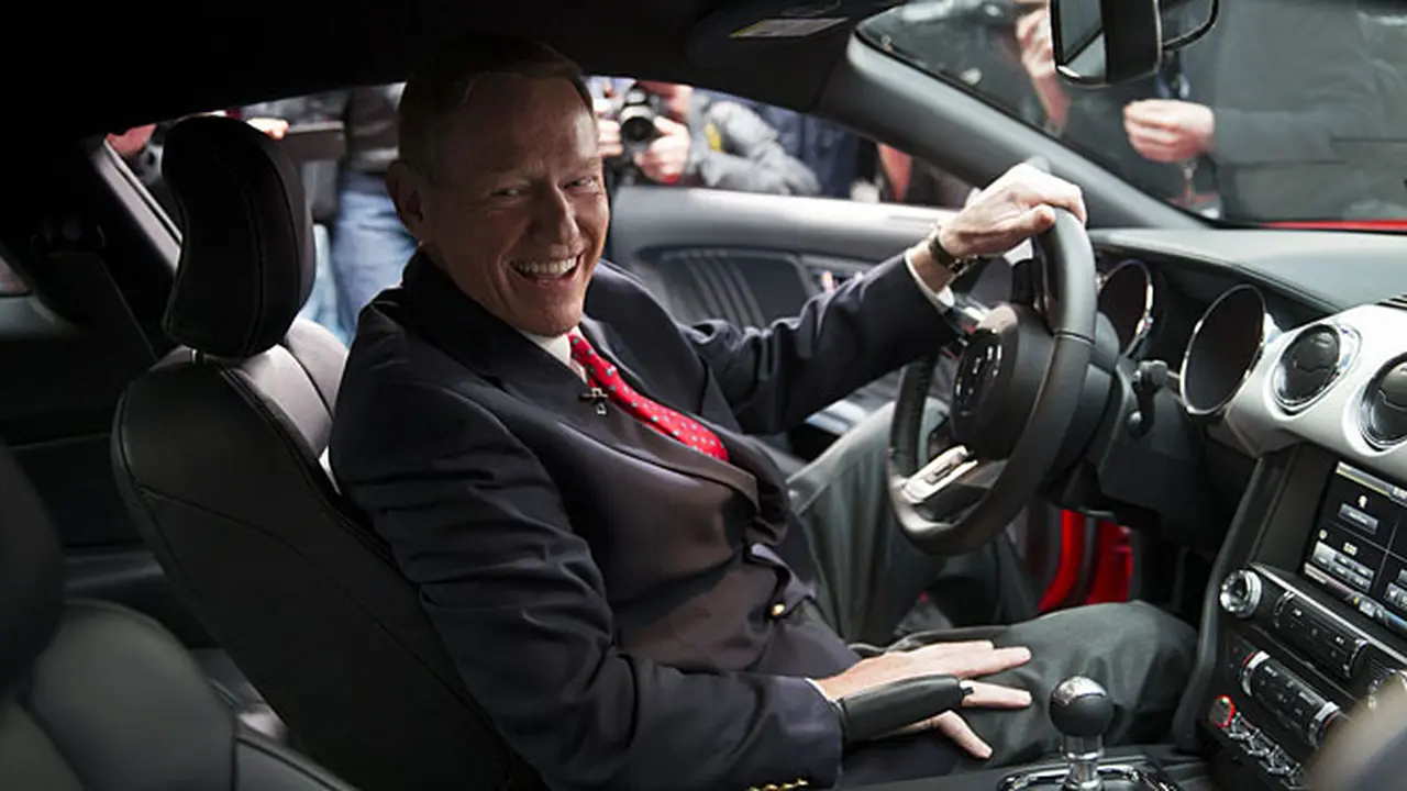ceo-ford-131210b.jpg