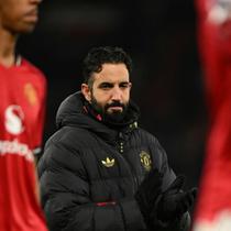 Pelatih Manchester United asal Portugal, Ruben Amorim, bereaksi di akhir pertandingan Liga Inggris antara Manchester United dan Wolverhampton Wanderers di Old Trafford, Manchester, barat laut Inggris, Rabu (31-12-2025) dini hari WIB. (Oli SCARFF/AFP)
