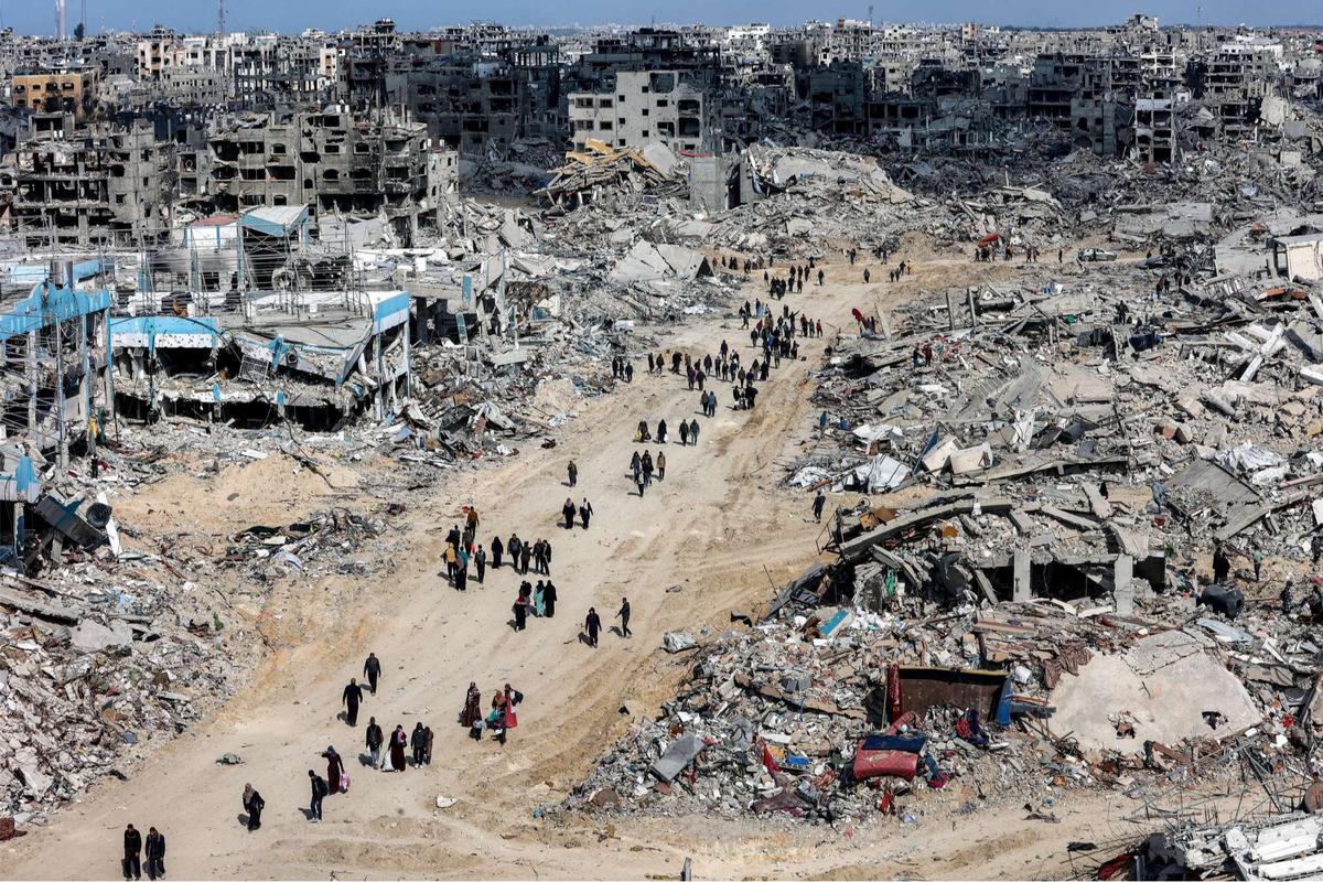 Warga Palestina yang terusir paksa Israel kembali ke Jalur Gaza Utara