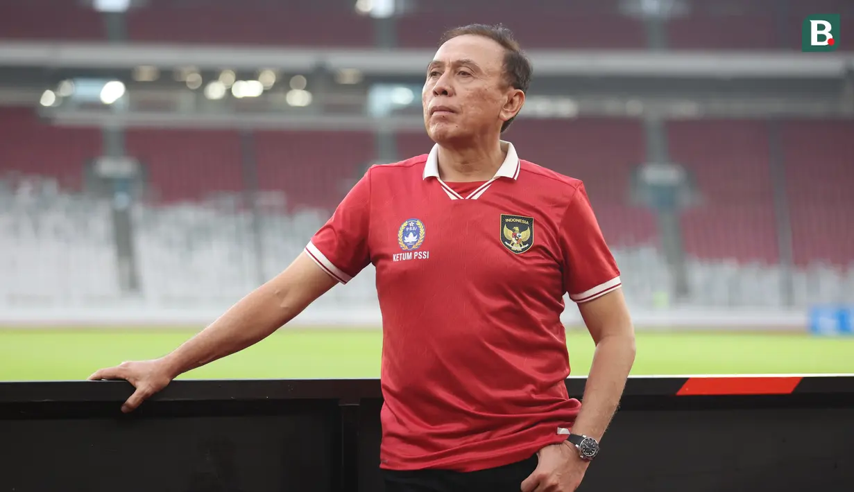 <p>Ketua PSSI, Mochamad Iriawan saat meninjau kesiapan Stadion Utama Gelora Bung Karno (SUGBK) menjelang laga perdana Timnas Indonesia melawan Timnas Kamboja pada perhelatan Piala AFF 2022, Kamis (22/12/2022). (Bola.com/Bagaskara Lazuardi)</p>