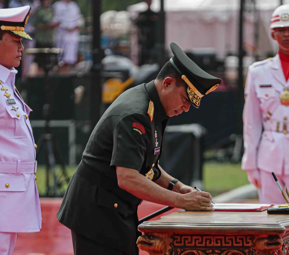 "Akan kita buat satuan-satuan itu ada satuan dronenya," tegas Panglima.<br>