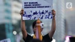 Aksi ini merupakan lanjutan dari unjuk rasa Badan Eksekutif Mahasiswa Seluruh Indonesia (BEM SI) bertema Indonesia Gelap. (Liputan6.com/Helmi Fithriansyah)