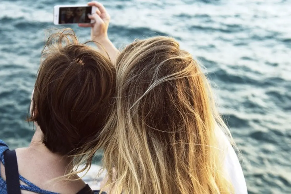 Ilustrasi Selfie. Kredit: Rawpixel via Pixabay