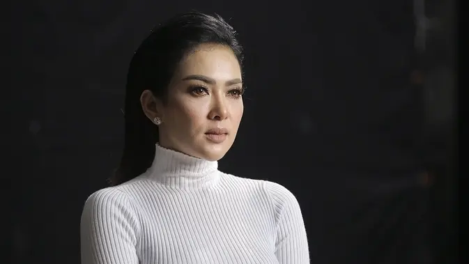 Cinta Terbaik Syahrini Lyrics