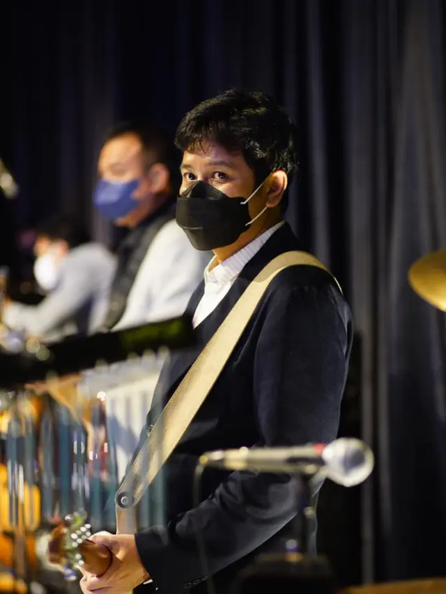 Andrie Bayuadjie, gitaris Kahitna. (Foto: Dok. Instagram @marioginan7ar)