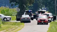 Beberapa jalan raya di kawasan Cincinnati dekat kantor FBI ditutup dan pejabat di Ohio melakukan lockdown dalam radius 1,5 kilometer. (AP: Nick Graham)