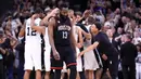 James Harden tertunduk lesu usai pertandingan melawan Spurs di gim kelima semifinal wilayah barat Playoffs NBA 2017 di AT&T Center, San Antonio, Texas (9/5). Spurs mengalahkan Rockets 110-107 lewat overtime. (Ronald Martinez/Getty Images/AFP)
