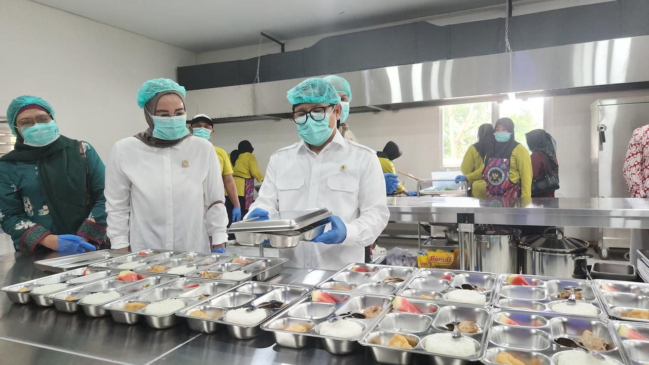 Curhat Emak-Emak Apresiasi Program MBG, Ringankan Beban saat Sibuk