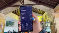 Pengujian kecepatan internet 5G Telkomsel di berbagai titik di Bali, dari Kuta hingga Canggu menggunakan aplikasi Speedtest by Ookla memperlihatkan kecepatan tinggi dan membuat streaming hingga video call lancar tanpa buffering (Liputan6.com/ Agustin Setyo Wardani).