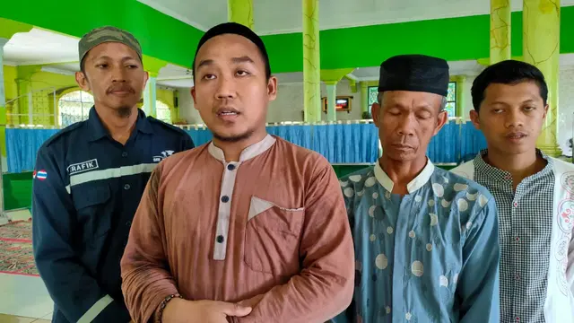 Detik-Detik Masjid di Palembang Dilempari Kotoran Manusia