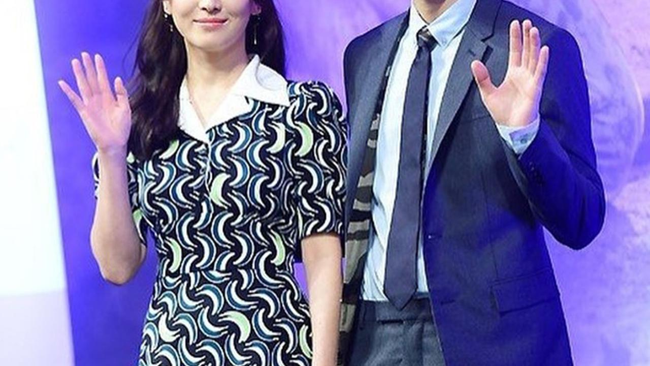 Mengenang Perjalanan Cinta Song Song Couple