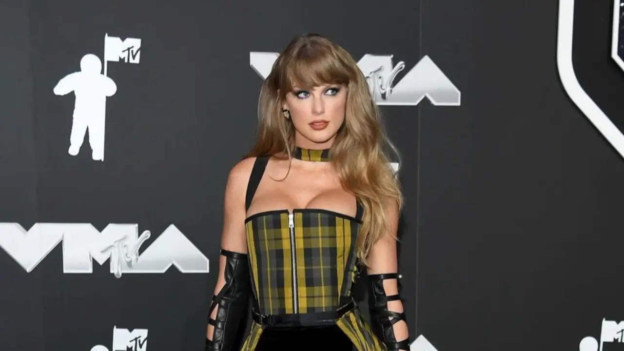 Taylor Swift (Instagram/@vmas)