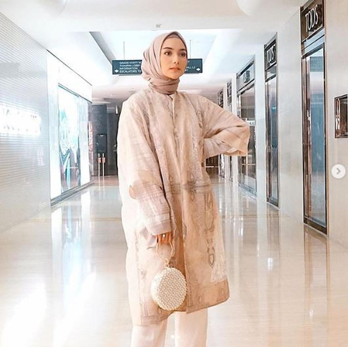 5 Model Baju Tunik untuk Lebaran 2025, dari Citra Kirana hingga Zaskia Adya Mecca Bisa Jadi Inspirasi