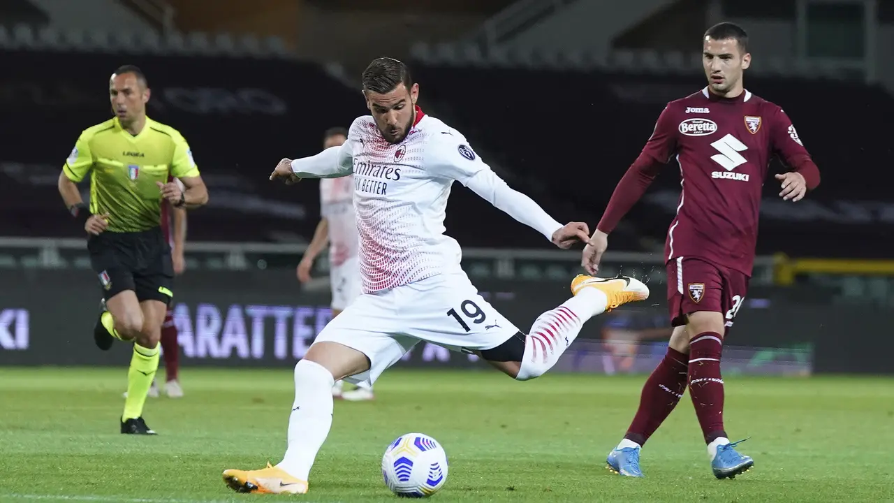 FOTO: Ante Rebic Cetak Hattrick, Satu Kemenangan Lagi AC Milan Amankan Tiket ke Liga Champions - Theo Hernandez