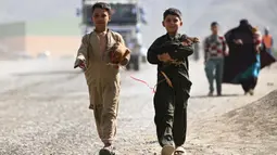 Lebih dari 165.000 warga Afghanistan yang menjadi pengungsi di Pakistan dipaksa keluar dari negeri tersebut. (Farooq Naeem/AFP)