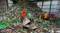 Persoalan sampah plastik menjadi masalah lingkungan yang harus diselesaikan