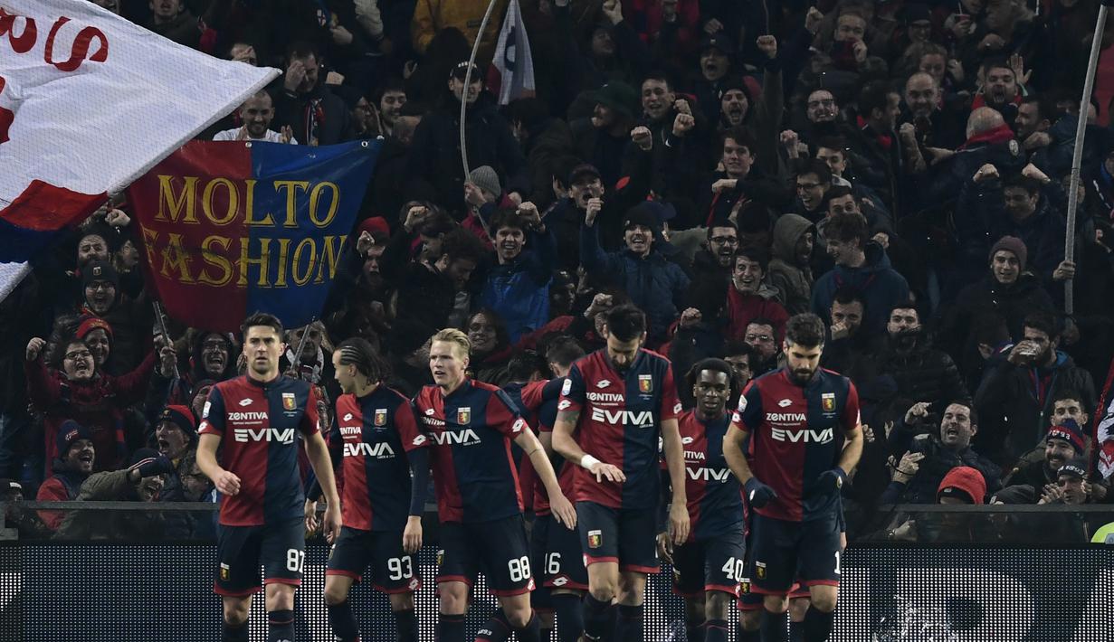 3. Genoa FC - Memang nama Genoa FC tak terdengar asing oleh penikmat sepak bola Italia, terlebih dunia. Namun Genoa FC pernah merasakan kejayaan pada era 1989-1924. (AFP/Miguel Medina)