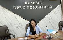 Trivia PAD Bojonegoro: DPRD Dorong Pemkab Capai Target PAD Rp1,06 Triliun di 2025, Naik Signifikan!