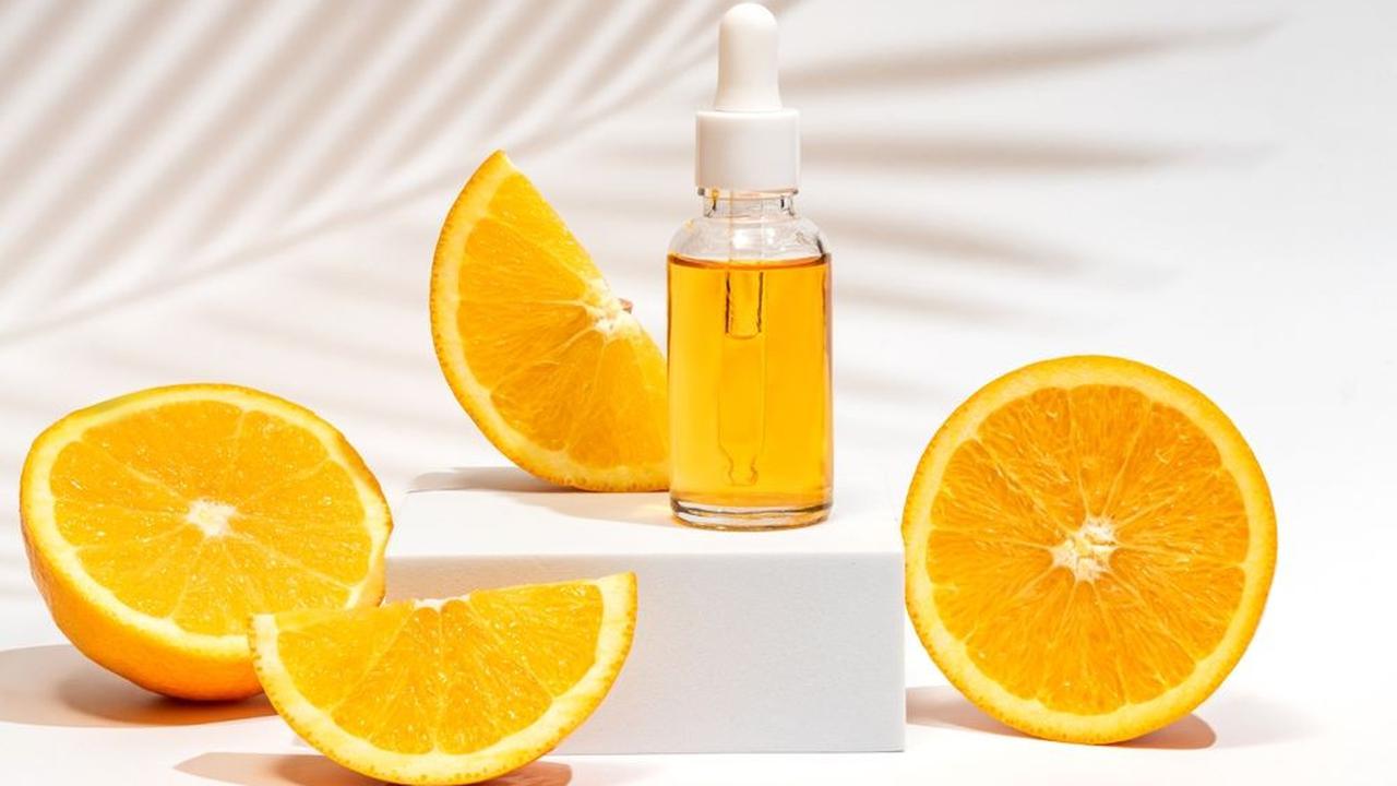 5. Pilih Produk Skincare dengan Kandungan Vitamin C<br>