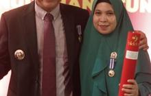 Bupati OKU Timur dan Istri Terima Penghargaan Manggala Karya Kencana dari BKKBN