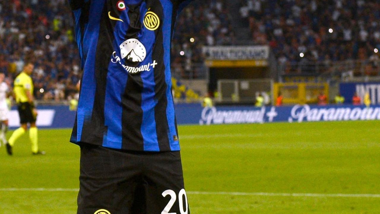 Setelah unggul empat gol, Inter Milan menurunkan sedikit intensitas  permainannya. Namun Fiorentina masih sulit menekan sang tuan rumah.<br>