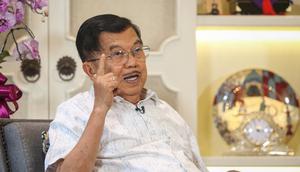 Ketua Dewan Masjid Indonesia (DMI) dan Ketua Palang Merah Indonesia (PMI), Jusuf Kalla. (Liputan6.com/Angga Yuniar)