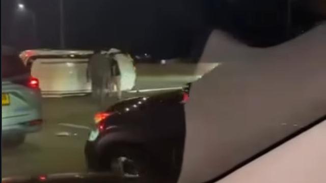 Fortuner Ugal-ugalan di Tol Andara Depok, Tabrak Agya Berujung Terguling di Badan Jalan