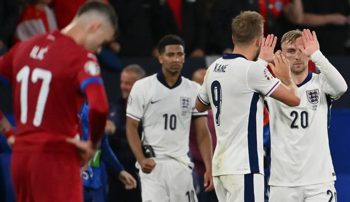 Inggris untuk sementara memimpin klasemen Grup C dengan tiga poin. (Alberto PIZZOLI/AFP)