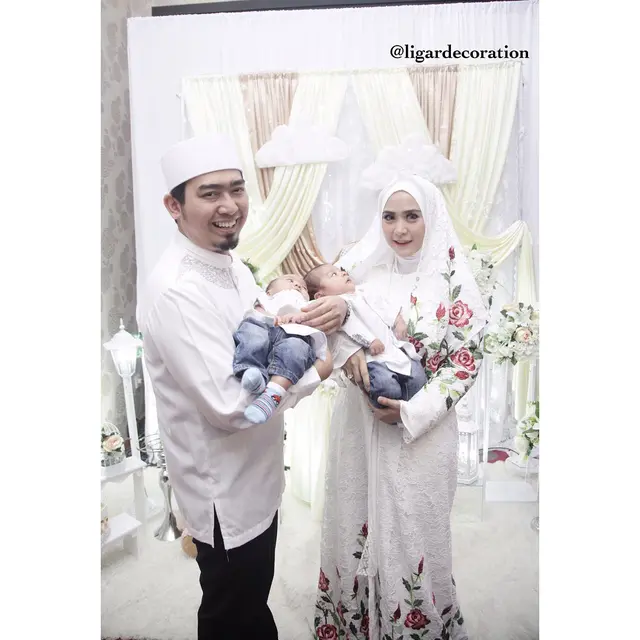 6 Momen Kompak Ustaz Kondang Tanah Air Bersama Istri, Pakai Baju Senada
