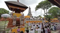 mengintip Perayaan Hari Raya Saraswati untuk Umat Hindu Bali (Dewi Divianta/Liputan6.com)