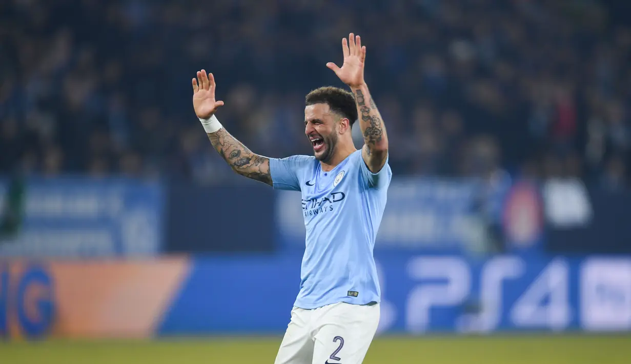 6. Kyle Walker, 55,6 Juta Euro – Tottenham Hotspur ke Manchester City (2017) (AFP/Patrik Stollarz)