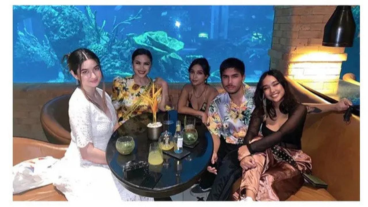Potret Titi DJ dengan Anak-Anaknya yang Jarang Tersorot