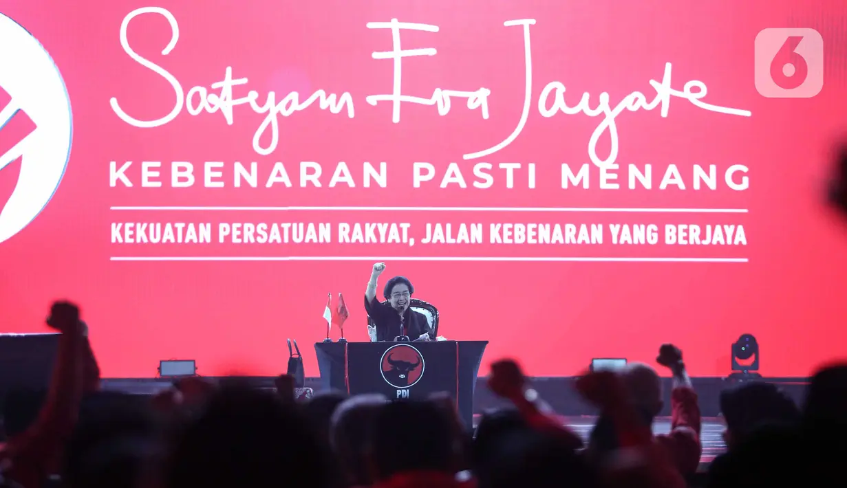 Nyalakan Obor Api Abadi, Megawati Soekarnoputri Buka Rakernas V PDIP ...