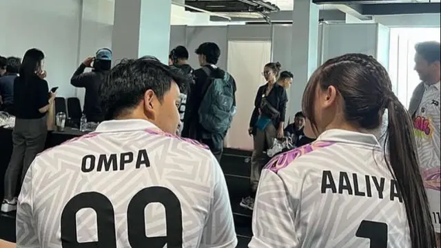 Potret Thariq Halilintar dan Aaliyah Massaid bersama (Sumber: Instagram/thorhalilintartroops)