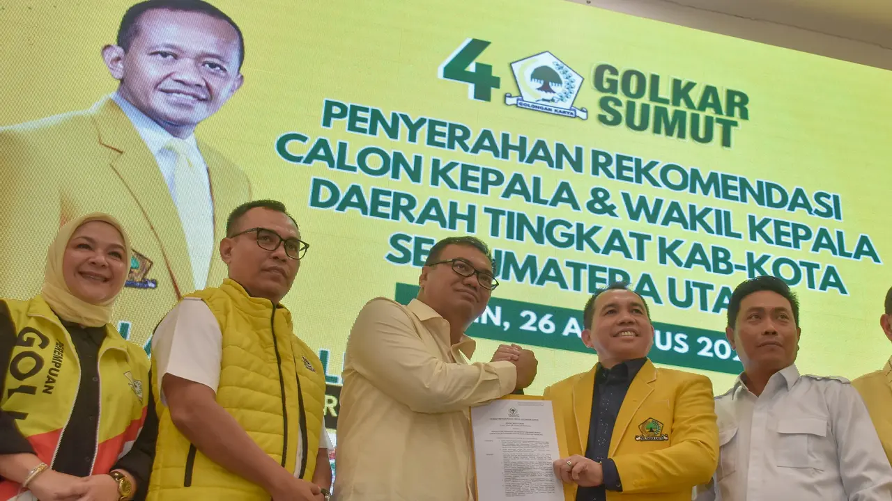 Asri Ludin Tambunan-Lom Lom Suwondo