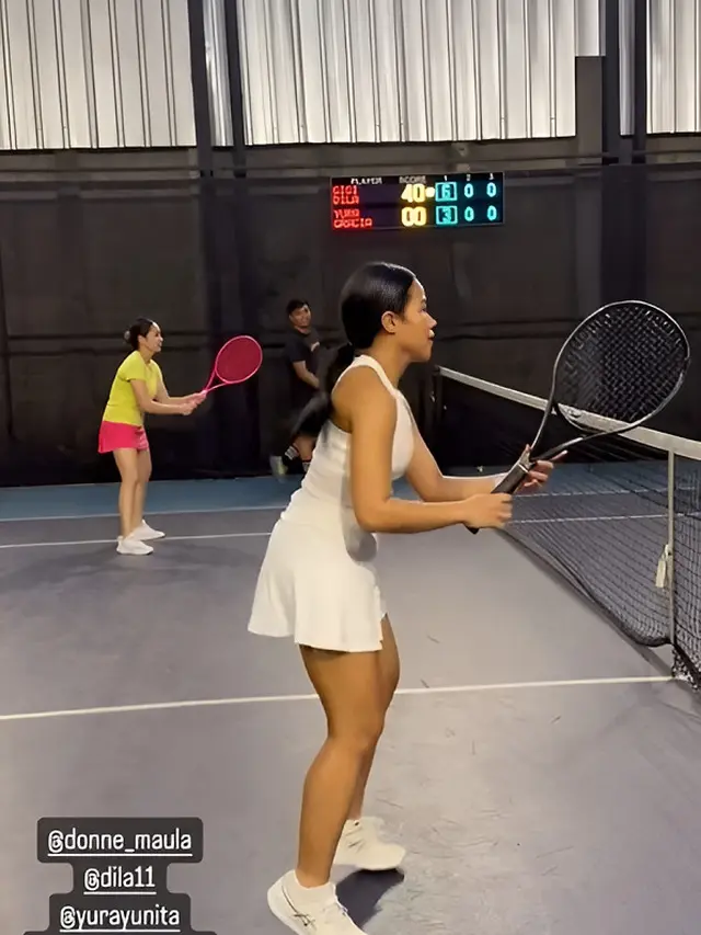 7 Potret Yura Yunita Latihan Tenis, Bakal Ikut Sport Party