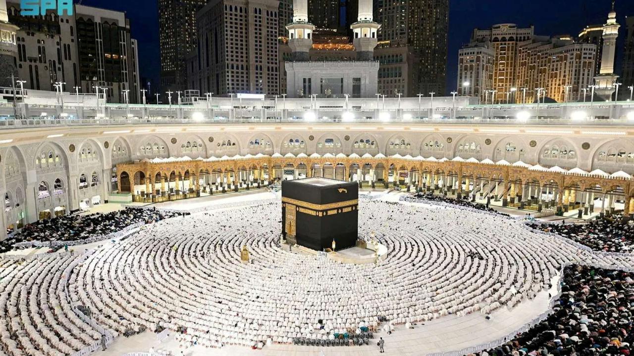 Suasana malam 21 Ramadan di Masjid Istiqlal