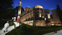 Presiden Turki Recep Tayyip Erdogan meresmikan bekas gereja Bizantium di Istanbul sebagai masjid pada hari Senin (6/5/2024), empat tahun setelah pemerintahnya menetapkan gereja tersebut sebagai tempat ibadah umat Islam.&nbsp;(AP Photo/Emrah Gurel)
