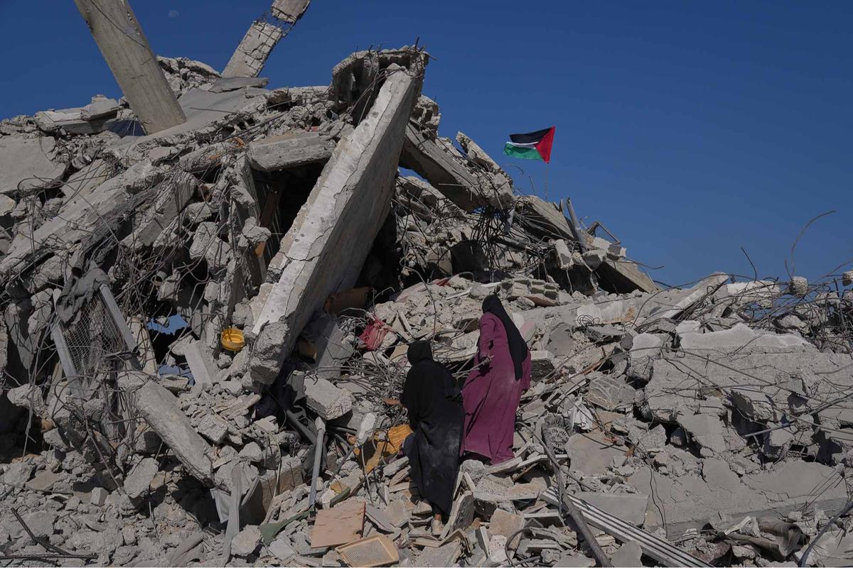 FOTO: Ratusan Ribu Warga Palestina Kembali ke Gaza Usai Gencatan Senjata dengan Israel